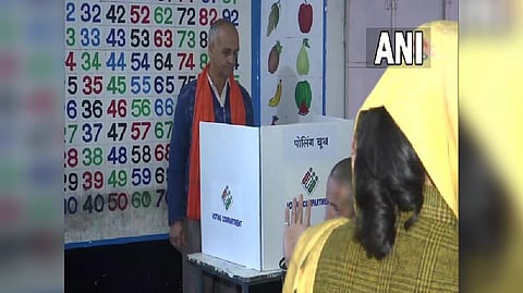 Visuals from a booth in Seraj