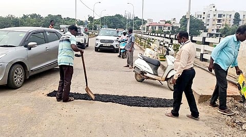 Hot mix patch work was also done for 535 potholes, and cold mix work finished in 368 potholes, sources said.