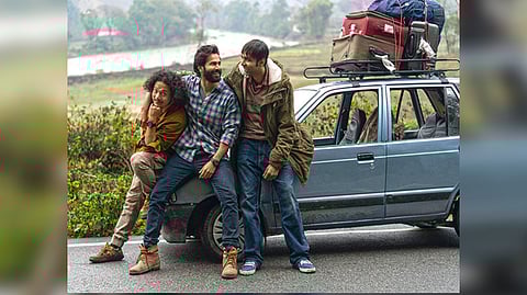 (L) Paalin Kabak; Varun Dhawan; Abhishek Banerjee(R)