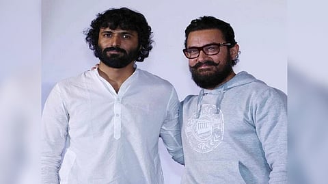 Advait Chandan with Aamir Khan