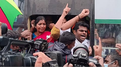 Annamalai and other cadres being arrested