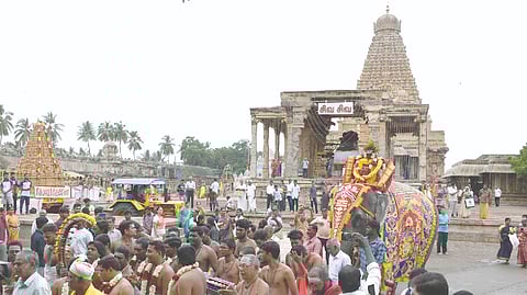Odhuvars reciting the Devaram and taking a procession on
Sadhaya Vizha held in Big Temple on Thursday