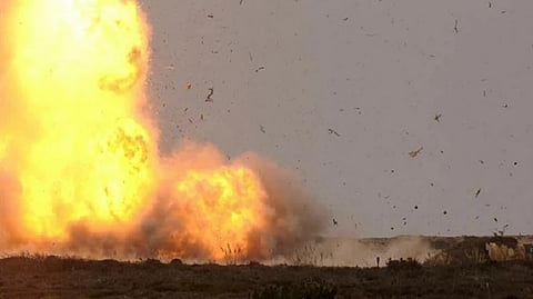 Twin blasts in Jerusalem kill one in suspected Palestinian attack