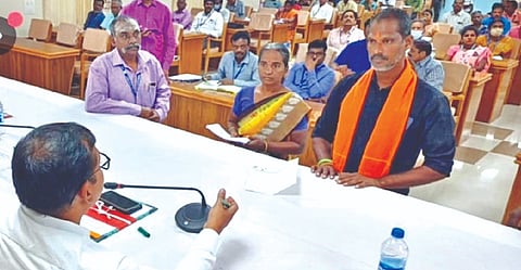 Collector Amar Kuswaha