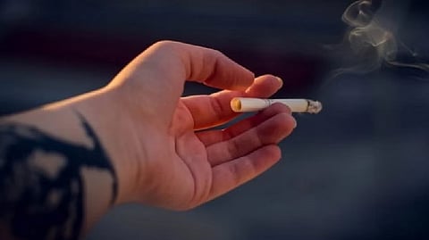 Smoking raises risk of midlife memory loss, confusion