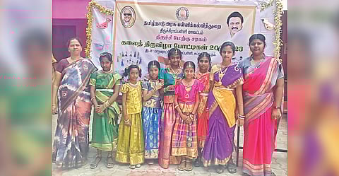 Students performing arts in Pudukkottai