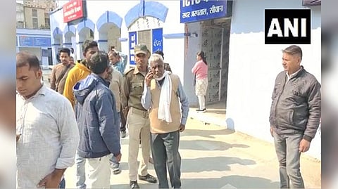 Visuals from outside Siwan Sadar Hospital