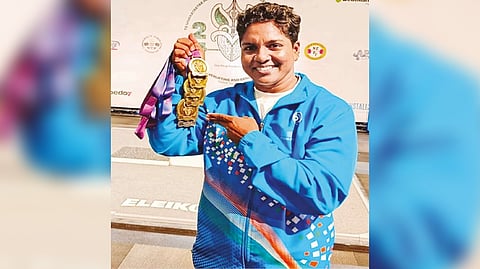 Amudha Suganthi Babu flaunting the five gold medals she won at C?wealth