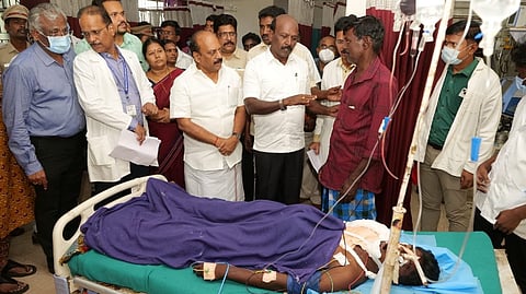 Ma Su visits accident victims at Chengalpattu GH
