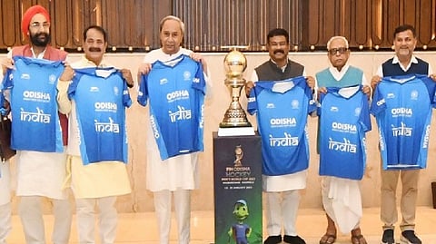 Odisha CM Naveen Patnaik with leaders who attended all-party meeting