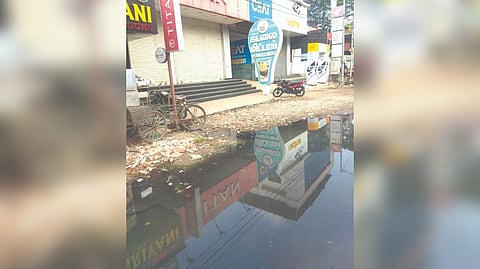 Sewage stagnating on TH Road in Old Washermepet