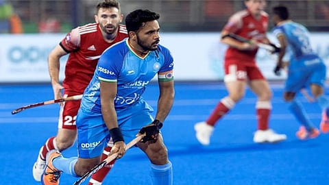 The first half ended with the teams battling it out neck to neck and ending with a scoreline of 0-0