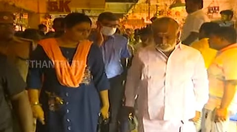 Minister Sekar Babu at Koyambedu market.