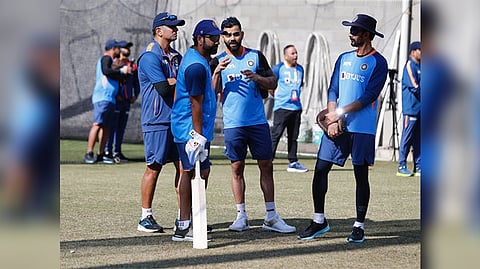 Rohit Sharma, Rahul Dravid and Virat Kohli at practice session