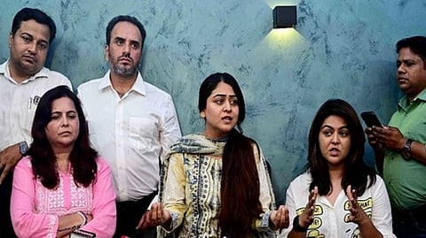 Sheezan Khan's sisters Shafaq Naaz and Falaq Naaz