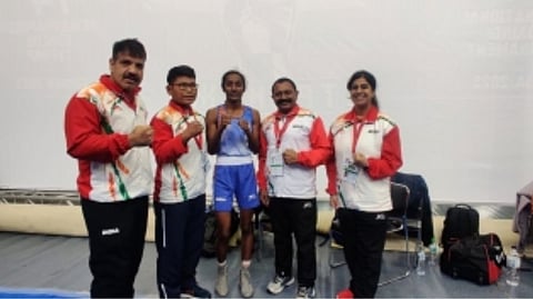 India's female pugilists Anamika and S.Kalavani
