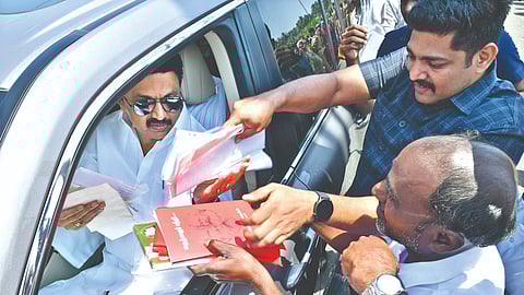 CM Stalin receives petitions on way to Thanjavur Wednesday