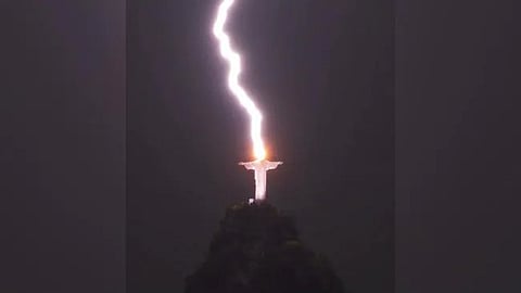 Lightning strikes Brazil's Christ the Redeemer statue