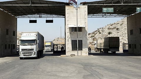 UN aid vehicles entering Syrian border