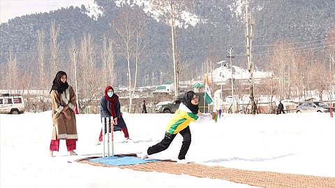 The event witnessed a total of four teams from Kralpora and Meelyal Block.