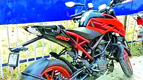 The tracked costly bike
parked near Ambur