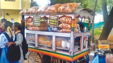 A pani puri street vendor, who is likely to benefit by the central scheme, in Katpadi