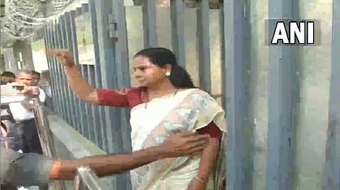 BRS leader Kavitha appears before ED.