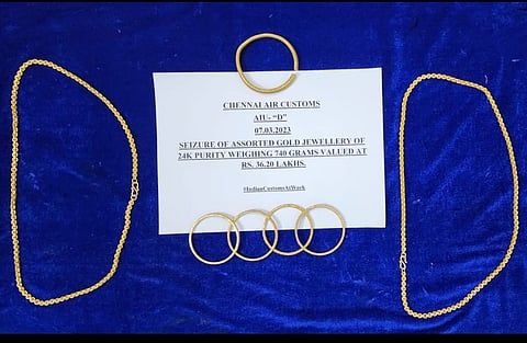 Customs officials seized gold worth Rs 36.20 lakh at the Chennai airport