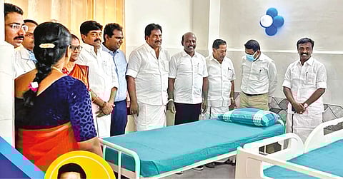 Ma Subramanian inspecting the newly-opened trauma and ICU wards at the GRH, Madurai, on Thursday