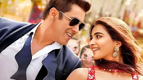 still of Salman Khan and Pooja Hegde from 'Billi Billi'