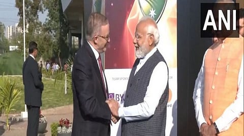 Both the Prime Ministers were greeted with loud cheers as they did a lap of honour at the stadium prior to the match.