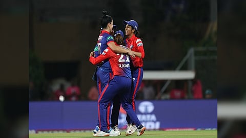 Delhi Capitals players celebrating.