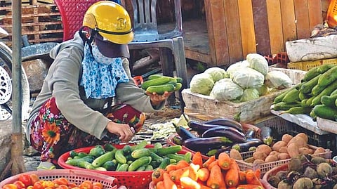 The all-India CPI-IW for February 2023 decreased by 0.1 point and stood at 132.7 points. It was 132.8 points in January 2023