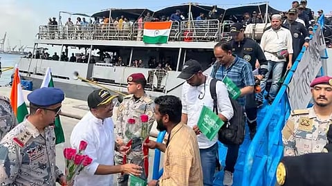 Tenth batch of 326 Indian evacuees from Sudan reached Jeddah by INS TARKASH