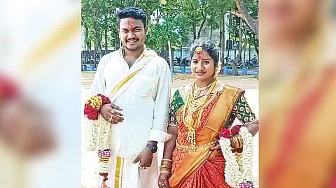 Newly-wed couple Sudarsan and
Indumathi