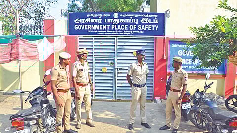Police personnel deployed outside the Vellore juvenile home
on Friday after some inmates escaped from the faciilty