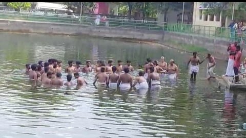 Experts said that only trained rescuers can handle such situations and untrained persons, even if they know swimming can be dragged into the water in such cases.