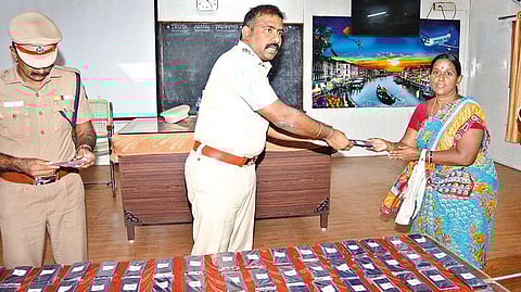 Stolen mobile phones recovered