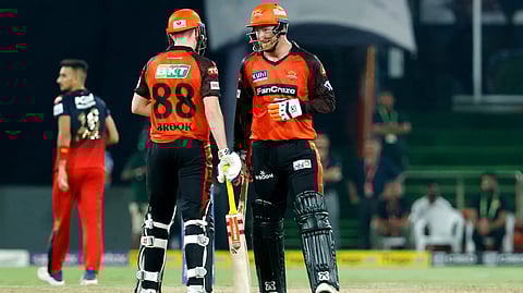 SRH scores 186/5 against RCB