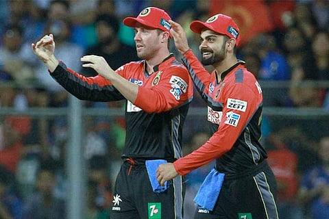 AB de Villiers with RCB captain Virat Kohli