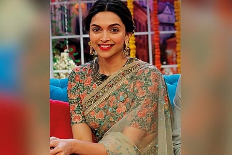 Give a fashionable twist to stylish blouse