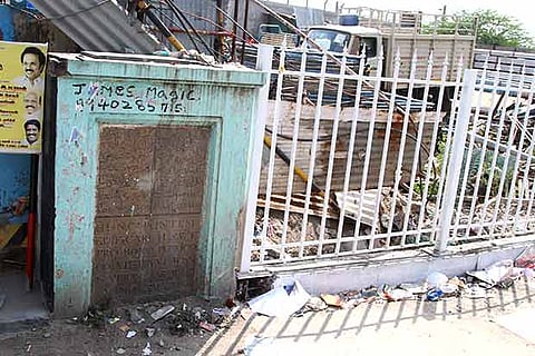 The 300-year-old historical plaque installed at the Maraimalai Adigal Bridge in Saidapet