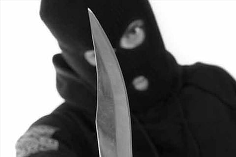 Australian woman robbed of bag with passport and cash on Marina