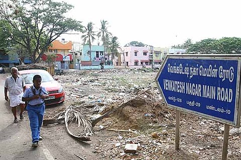 The staff from the nearby bus terminus nearby use the space as a makeshift urinal