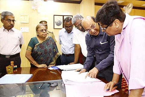 LG Kiran Bedi holding a discussion with officials at the EB headquarters in Puducherry