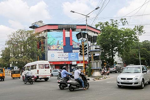 Venkatanarayana Road junction in T Nagar has no traffic signal or a constable, even during peak hour