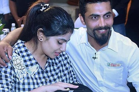 Ravindra Jadeja’s wife meets with car accident, cop assaults her