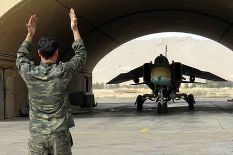 Russia strikes Syrian rebel targets over 'chlorine' attack