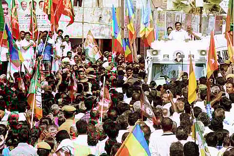 CM Edappadi K Palaniswami campaigns in Namakkal on Thursday