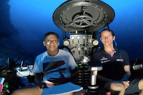 Seychelles president's underwater speech: Protect our oceans